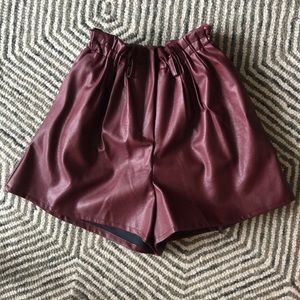Oak + Fort faux leather shorts in burgundy